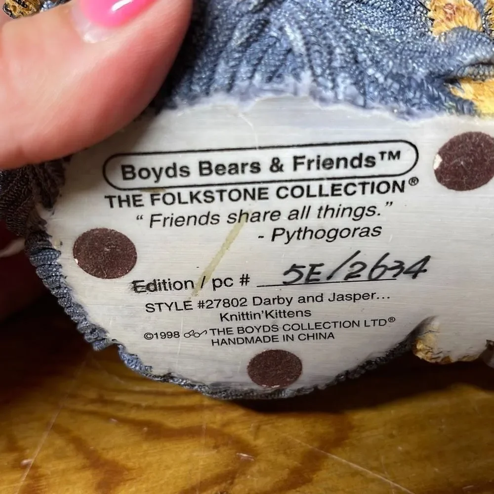 Boyds Bears & Friends “Friends Share All Things” Edition‎ 5E/2634